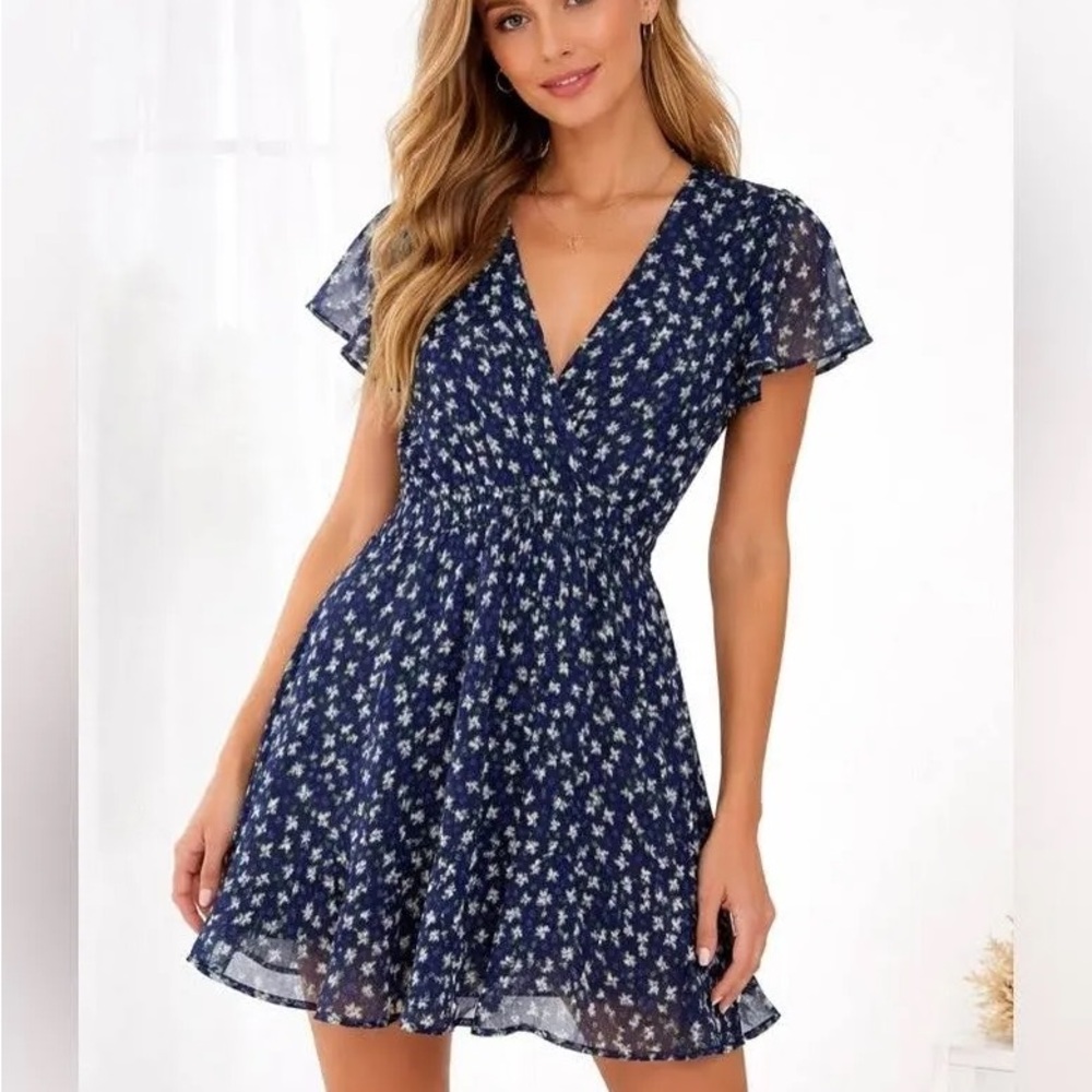 Mi Ami Navy Floral Dress from Francesca’s